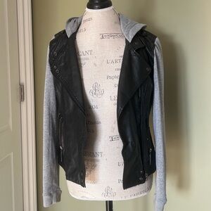 Vintage Ashley by 26 international pleather hoodie jacket size m